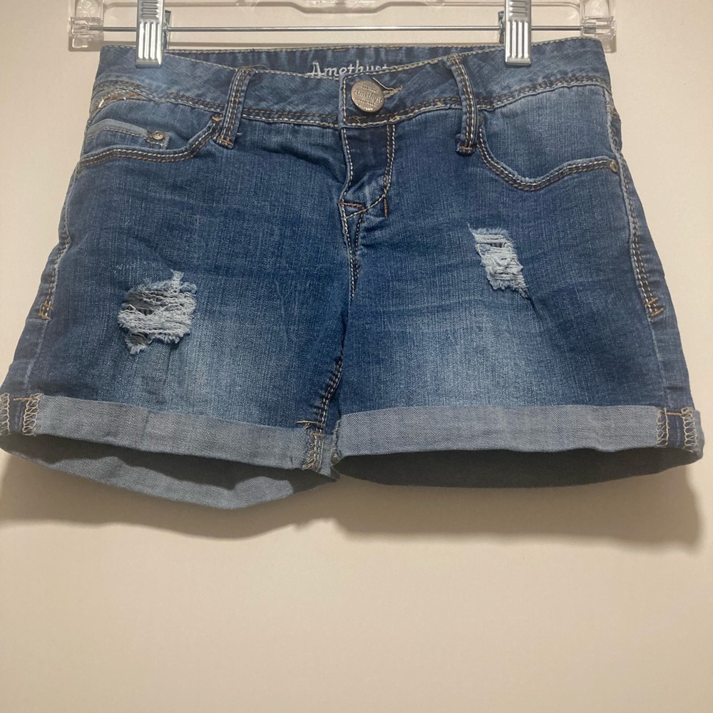 Amethyst jean shorts